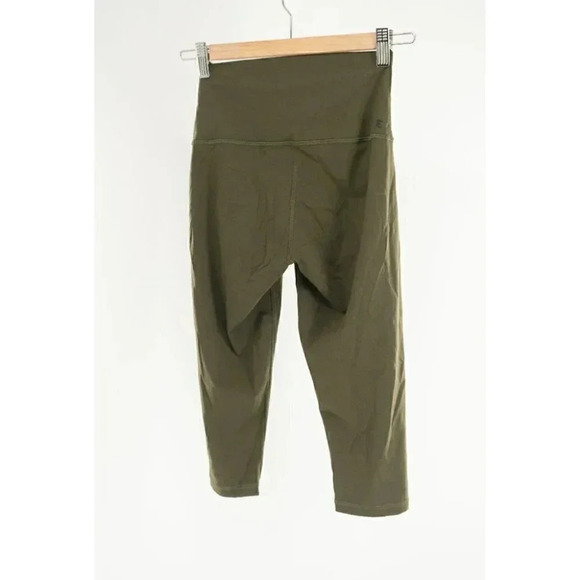 Everlane The Perform Cropped Legging Dark Olive  | XS - Picture 5 of 5
